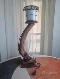 Lampada artigianale in legno stile rusticoLampada 