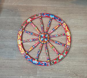 Splendida ruota decorativa di carretto siciliano,