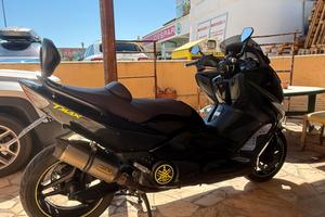 Tmax 500 2008