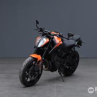KTM 890 Duke