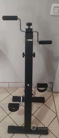 Biciclo pedaliera  per braccia e gambe