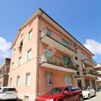 3 LOCALI A PORTO SAN GIORGIO