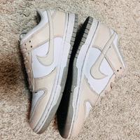 Nike color beige