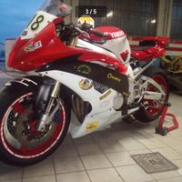 Yamaha R6 carburatori