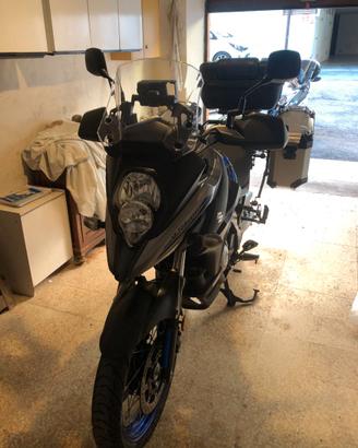 Suzuki V Strom 650 XT Freedom