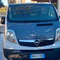 opel vivaro 2.0.    120cv