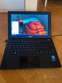 Notebook Asus 11.9”