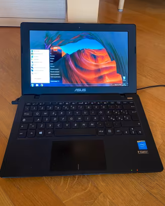 Notebook Asus 11.9”