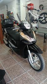 Honda SH 300 i