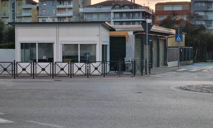 Negozio chiosco lungomare