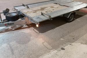 Carrello trasporto auto