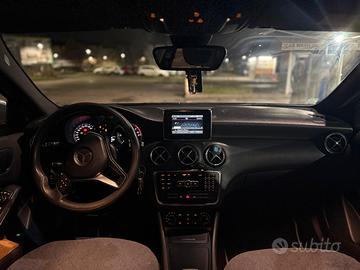 MERCEDES BENZ CLASSE A 180 W176 