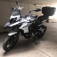 Benelli trk 502x