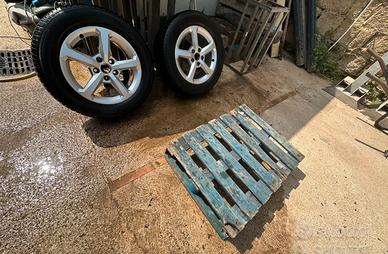 Coppia cerchi Audi 16 ( q2)  originali gommati!