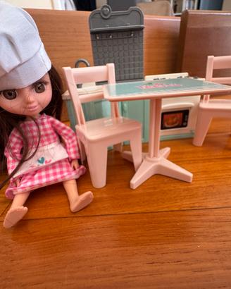 Set bambolina con cucina