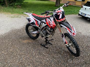 Yamaha yzf 250