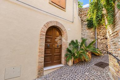 CASA SEMINDIPENDENTE A GROTTAMMARE