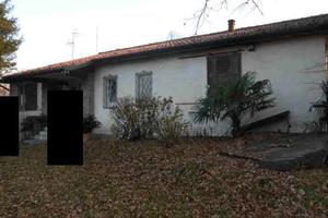 Villa a Brusimpiano (VA)