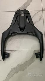 Maniglione passeggero e porta baule SH 125