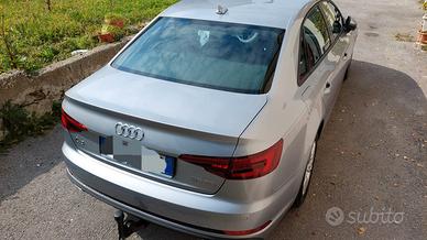 Audi A4 B9 berlina 2.0 150cv