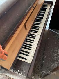 Pianoforte Capman in omaggio
