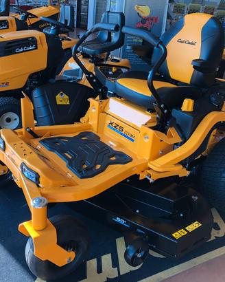Trattorino tagliaerba cub cadet XZ5 L127