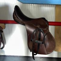 Sella equitazione da salto tosoni selleria