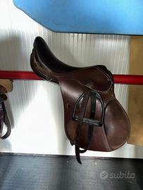 Sella equitazione da salto tosoni selleria