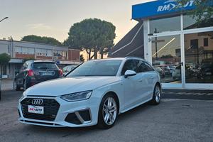 Audi A4 Avant 40 TDI quattro S tronic Business