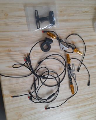 2 KIT SEGNALE DI DIREZIONE EBIKE E MOTO