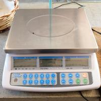 Bilancia esercizi commerciali con bollino 2024