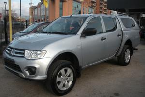 Mitsubishi L200 2.5 DI-D/136CV DC Invite DPF cabin