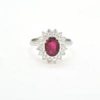Anello a contorno con rubino Mozambico Ct 1,73