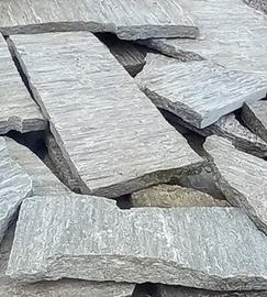 Pietra luserna a spacco naturale 