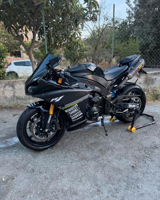 Yamaha R1 Bing Bang