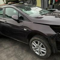 RICAMBI USATI AUTO OPEL Astra Sport Tourer B 16 DT