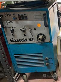 Saldatrice a filo con torcia e cavo massa