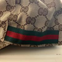 Cappello con visiera Gucci