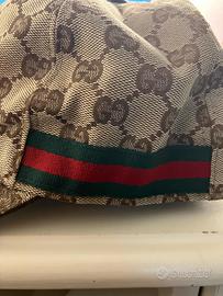 Cappello con visiera Gucci