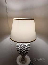 Lampada pigna bianca ceramiche cartagirone