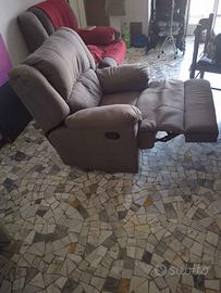 Poltrona Reclinabile con Pediera