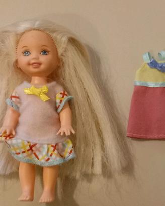 Barbie Shelly Love 'n Care (2000)