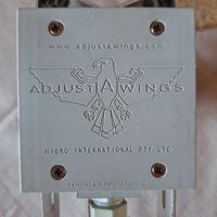 Adjust-A-Wings Avenger Original Medium Con S. S.