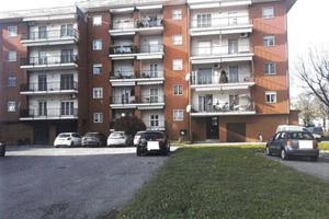 Immobile in asta di 103 m² con 3 locali e box auto