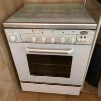 cucina a gas bombola con forno elettrico