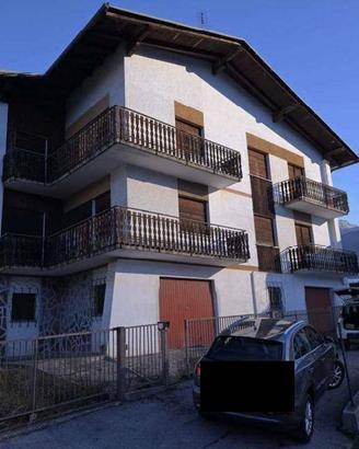 Immobile in asta di 419 m² con più di 5 locali e b
