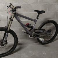 Commencal Supreme DH