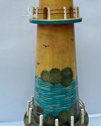 Carillon a forma di faro
