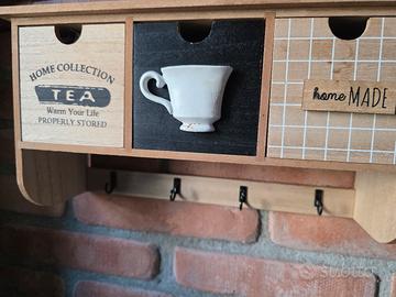 organizzeremo da parete in legno  stile rustico 