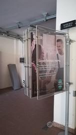 Espositore a colonna